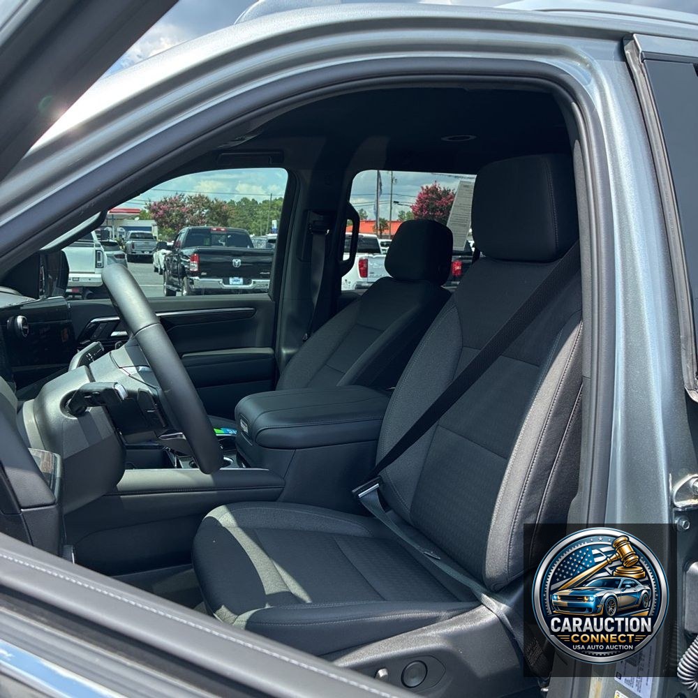 2025 Chevrolet Tahoe LS