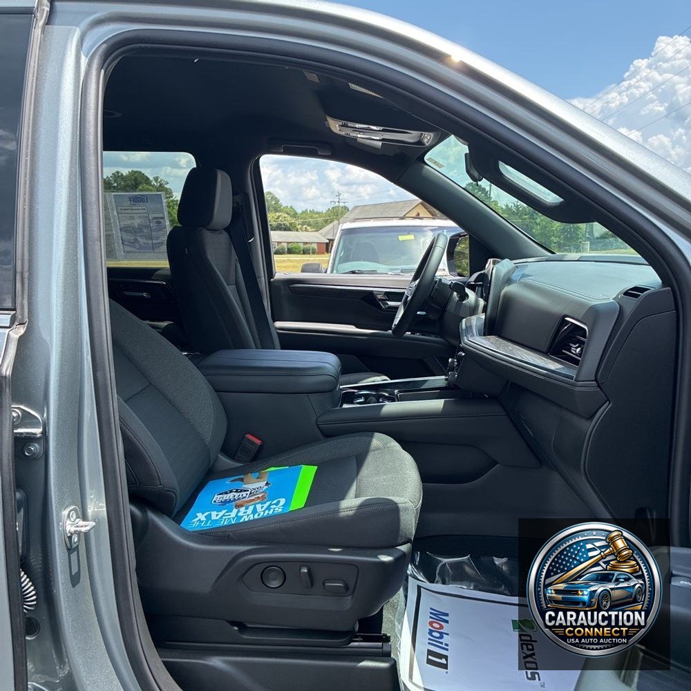2025 Chevrolet Tahoe LS