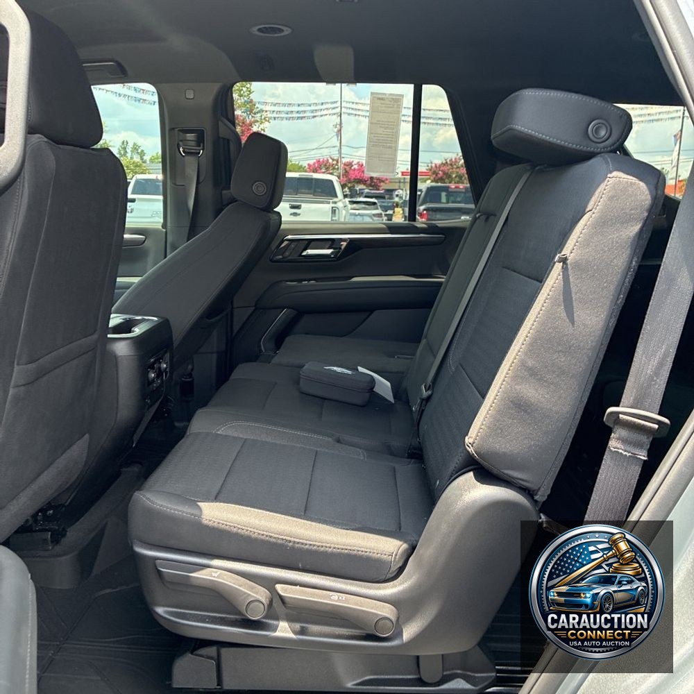 2025 Chevrolet Tahoe LS