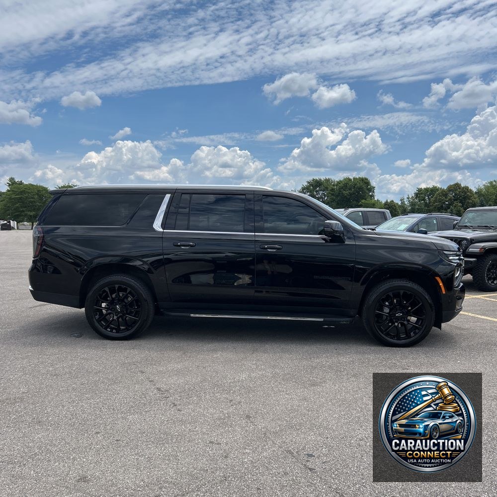 2025 Chevrolet Suburban LT