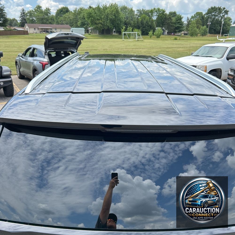 2025 Chevrolet Suburban LT