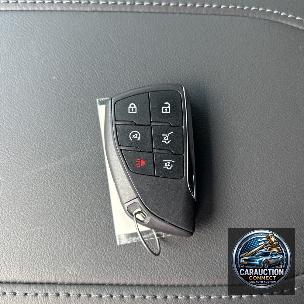 2025 Chevrolet Suburban LT