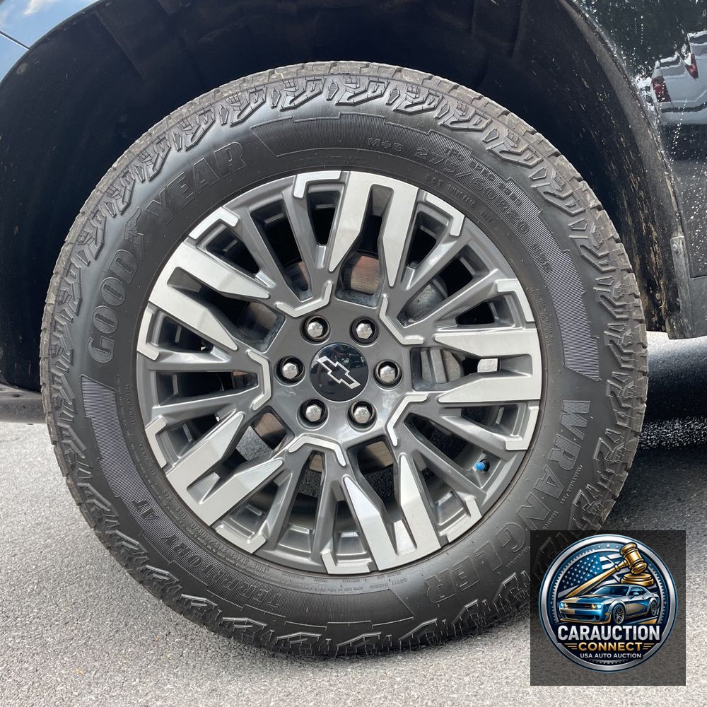 2025 Chevrolet Suburban Z71