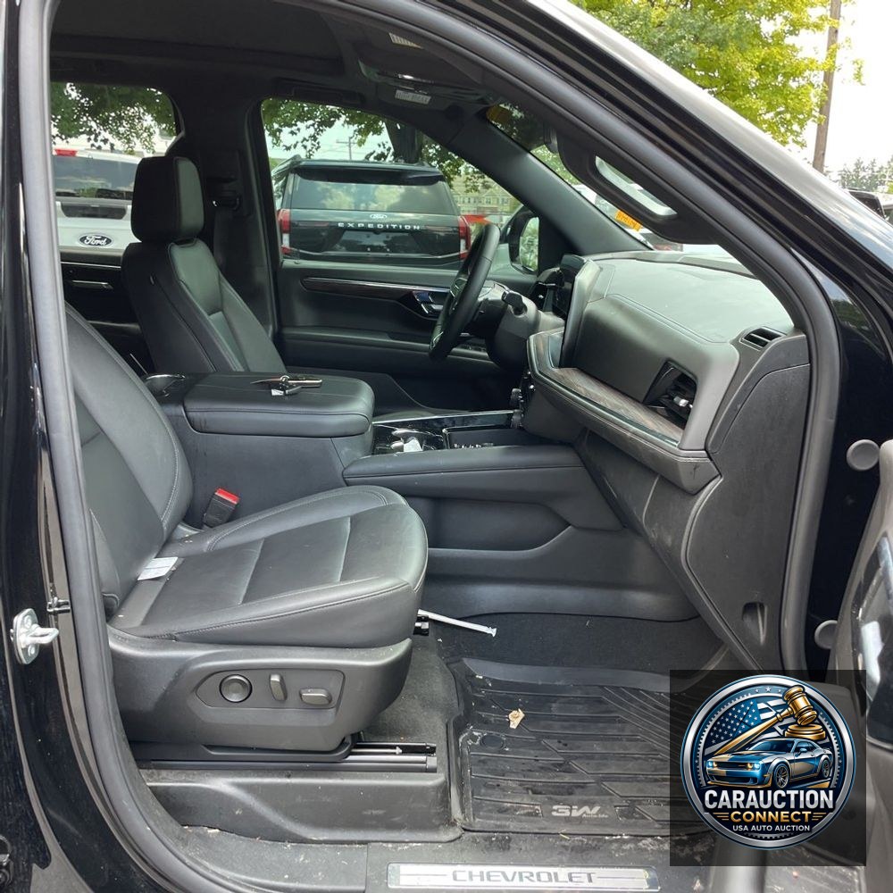 2025 Chevrolet Suburban Z71
