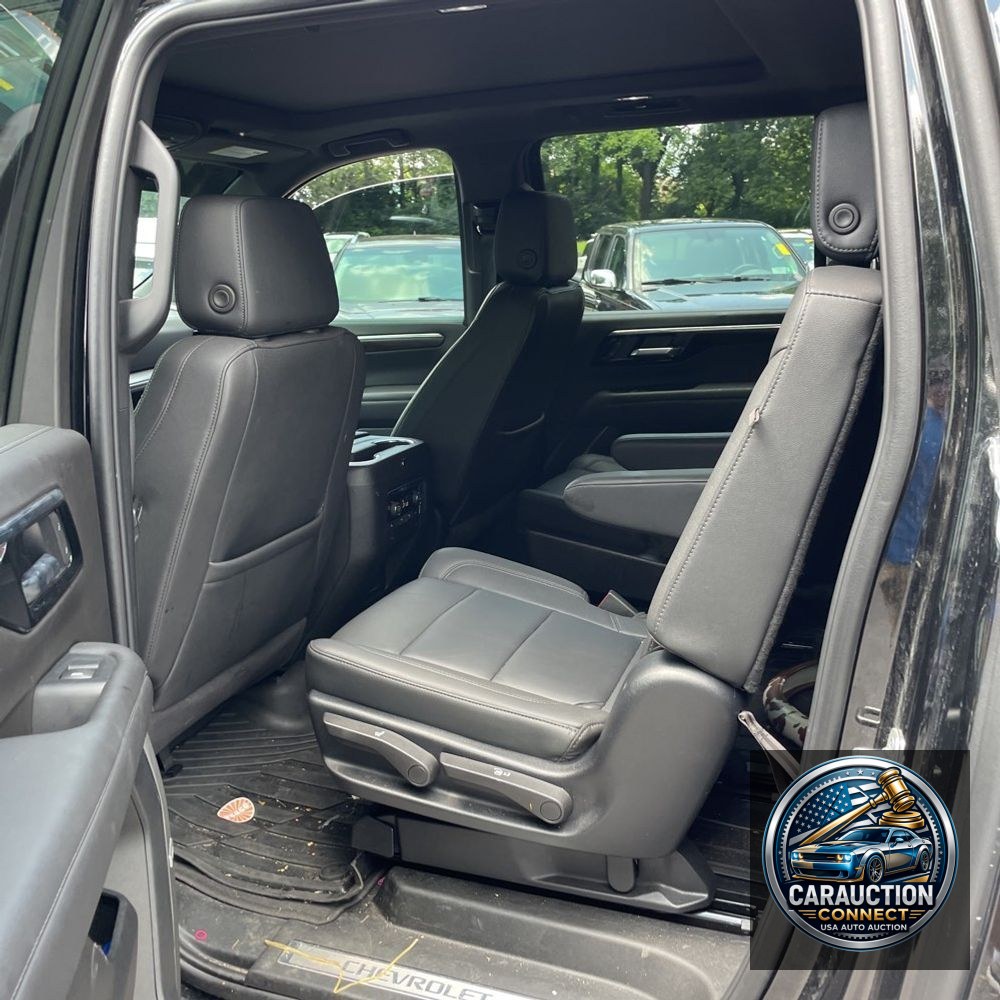 2025 Chevrolet Suburban Z71
