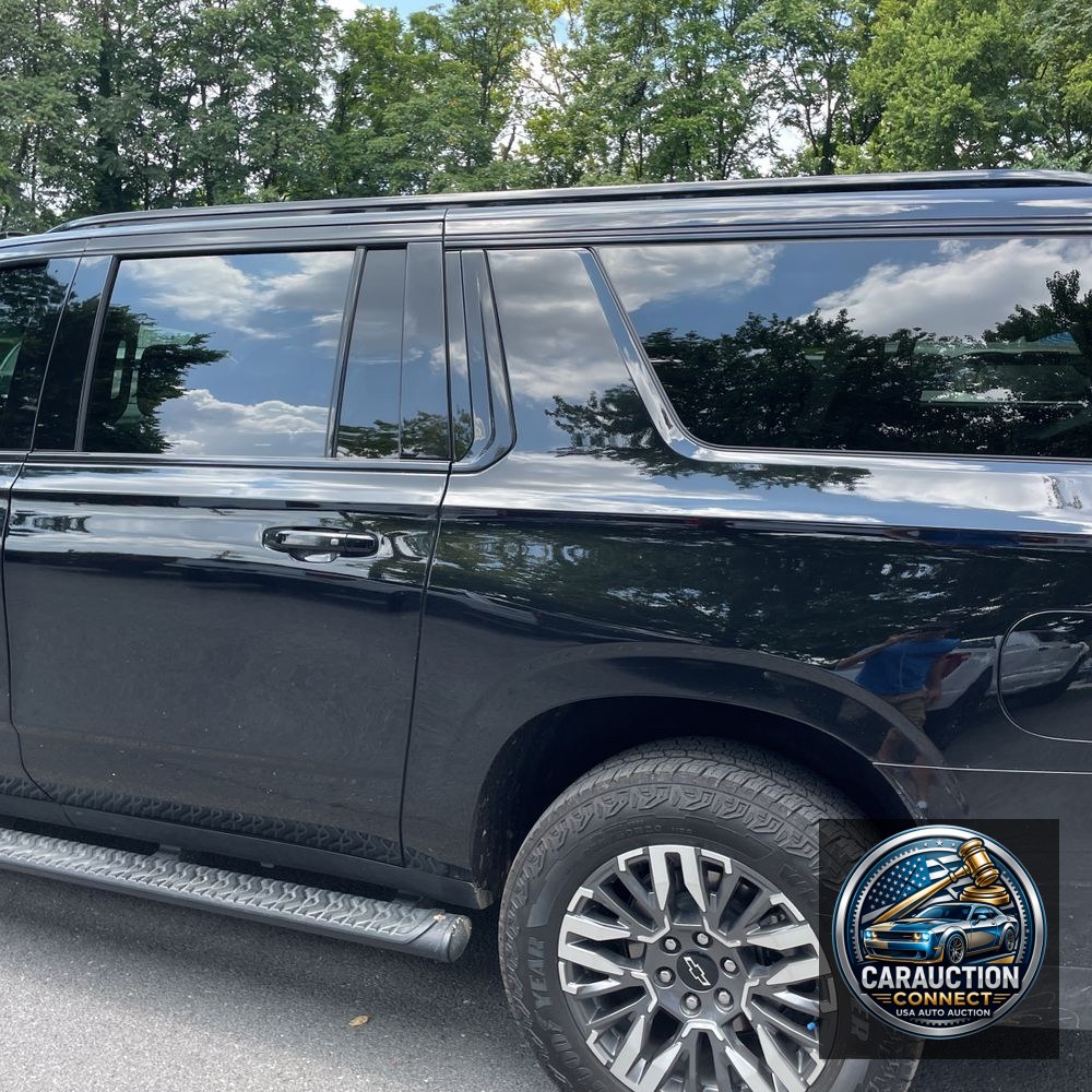2025 Chevrolet Suburban Z71