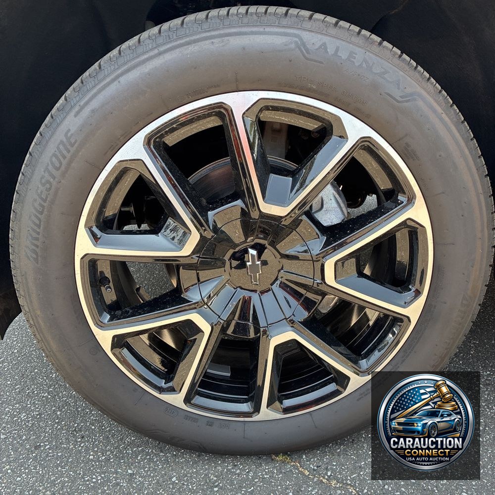 2025 Chevrolet Suburban RST