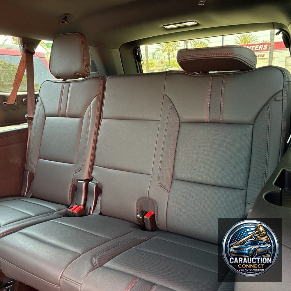 2025 Chevrolet Suburban RST