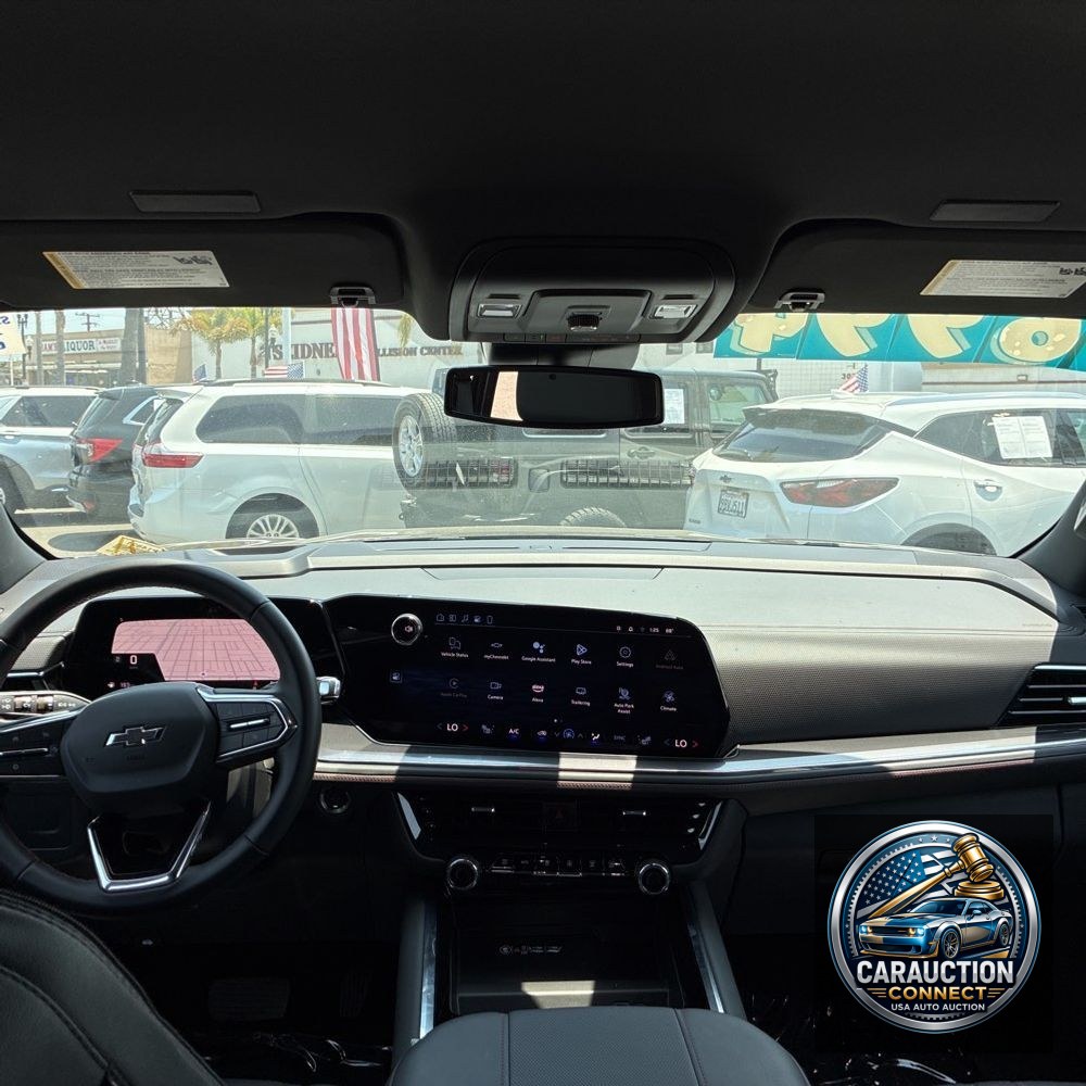 2025 Chevrolet Suburban RST