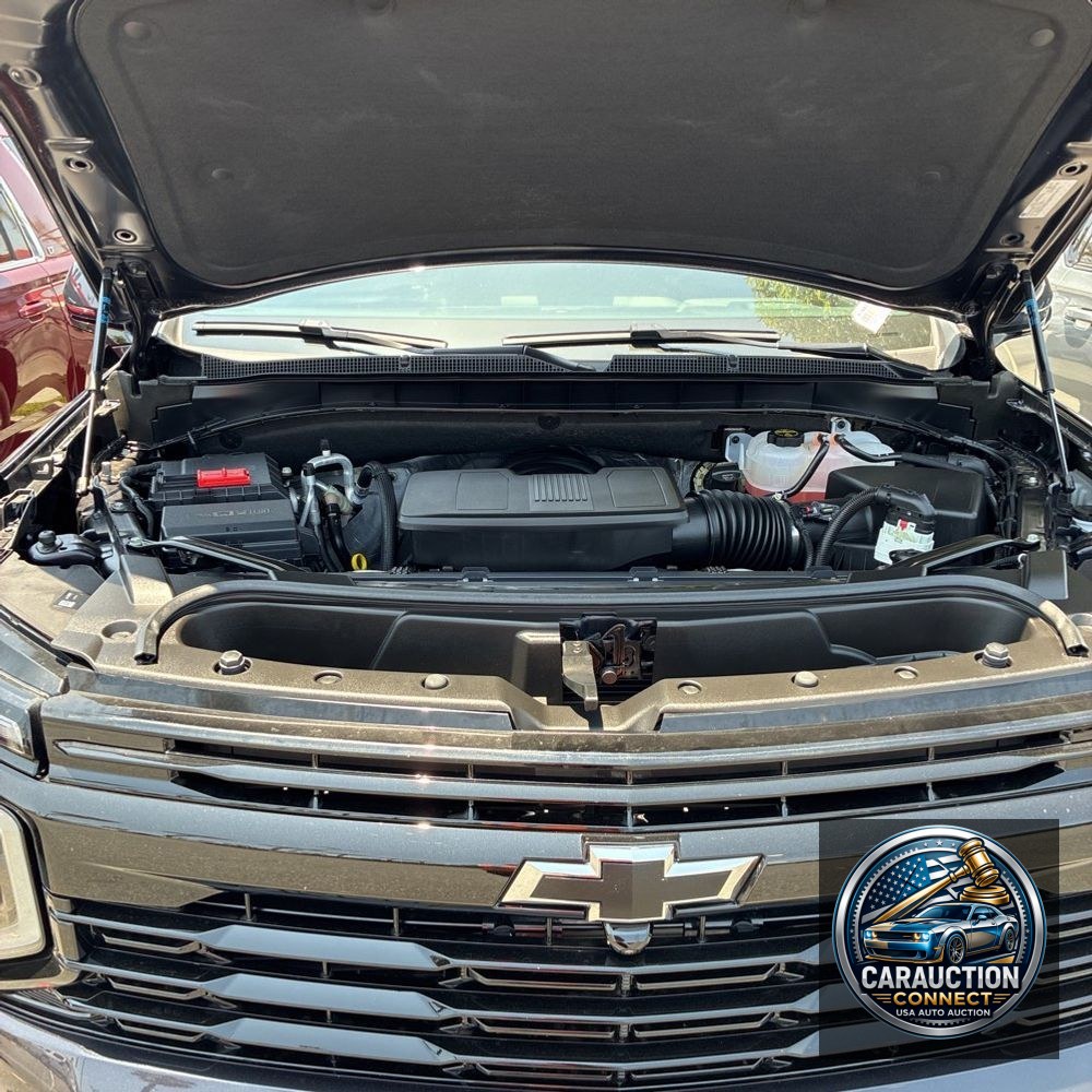 2025 Chevrolet Suburban RST