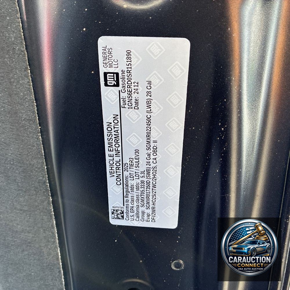 2025 Chevrolet Suburban RST
