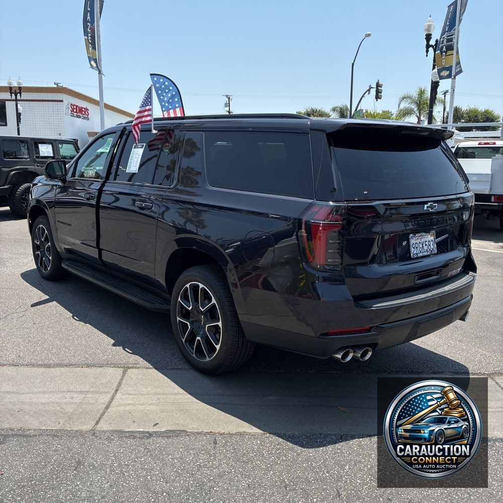 2025 Chevrolet Suburban RST