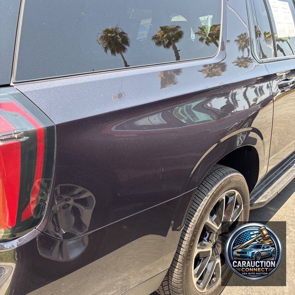 2025 Chevrolet Suburban RST
