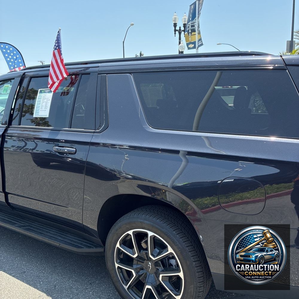 2025 Chevrolet Suburban RST