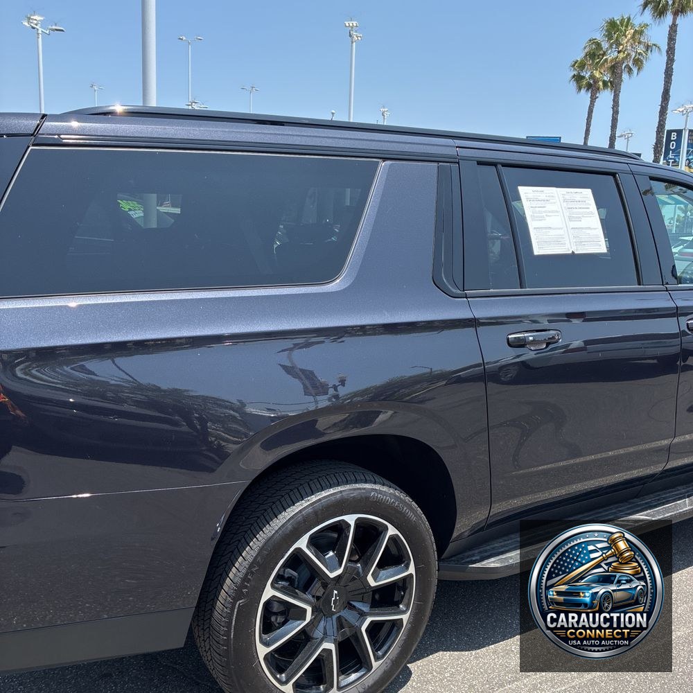 2025 Chevrolet Suburban RST