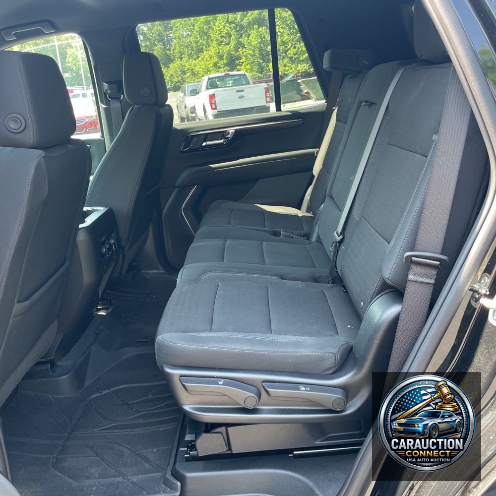 2025 Chevrolet Tahoe LS