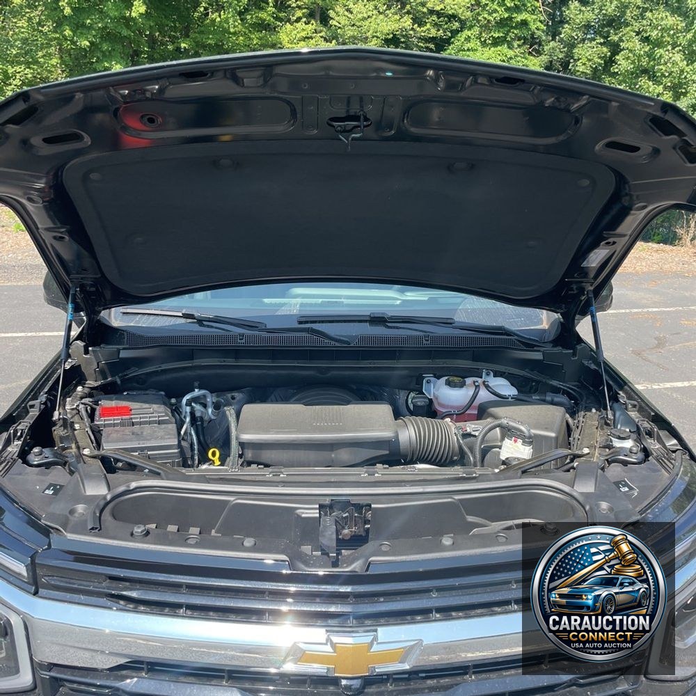 2025 Chevrolet Tahoe LS