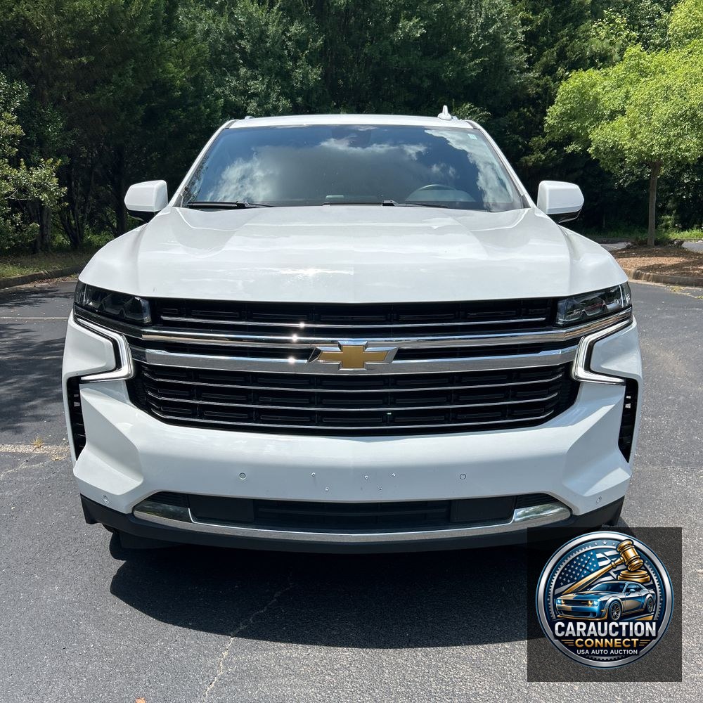2023 Chevrolet Suburban LT