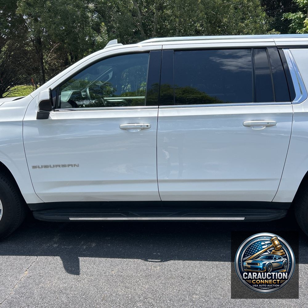 2023 Chevrolet Suburban LT
