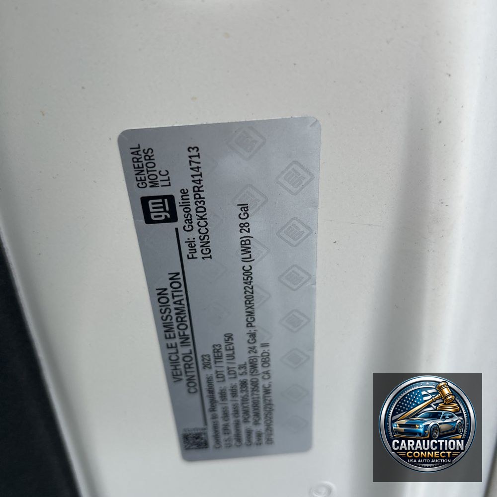 2023 Chevrolet Suburban LT