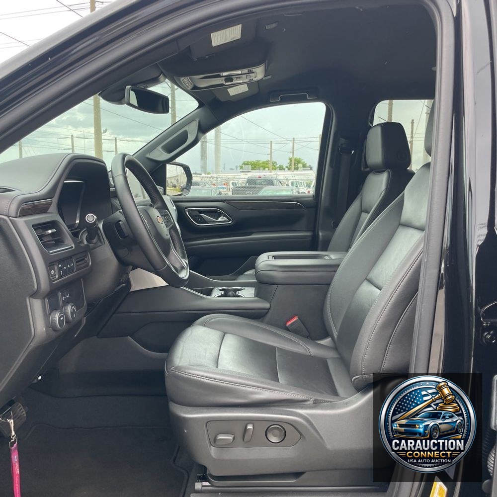 2022 Chevrolet Suburban LT