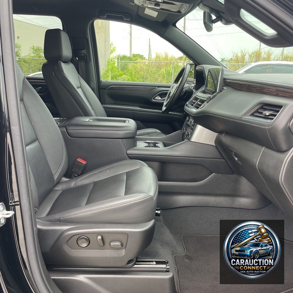 2022 Chevrolet Suburban LT