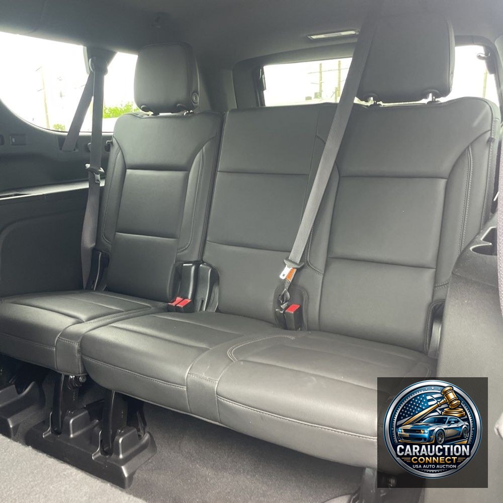 2022 Chevrolet Suburban LT
