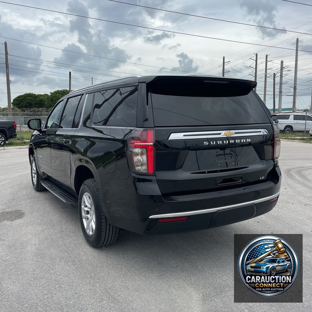 2022 Chevrolet Suburban LT