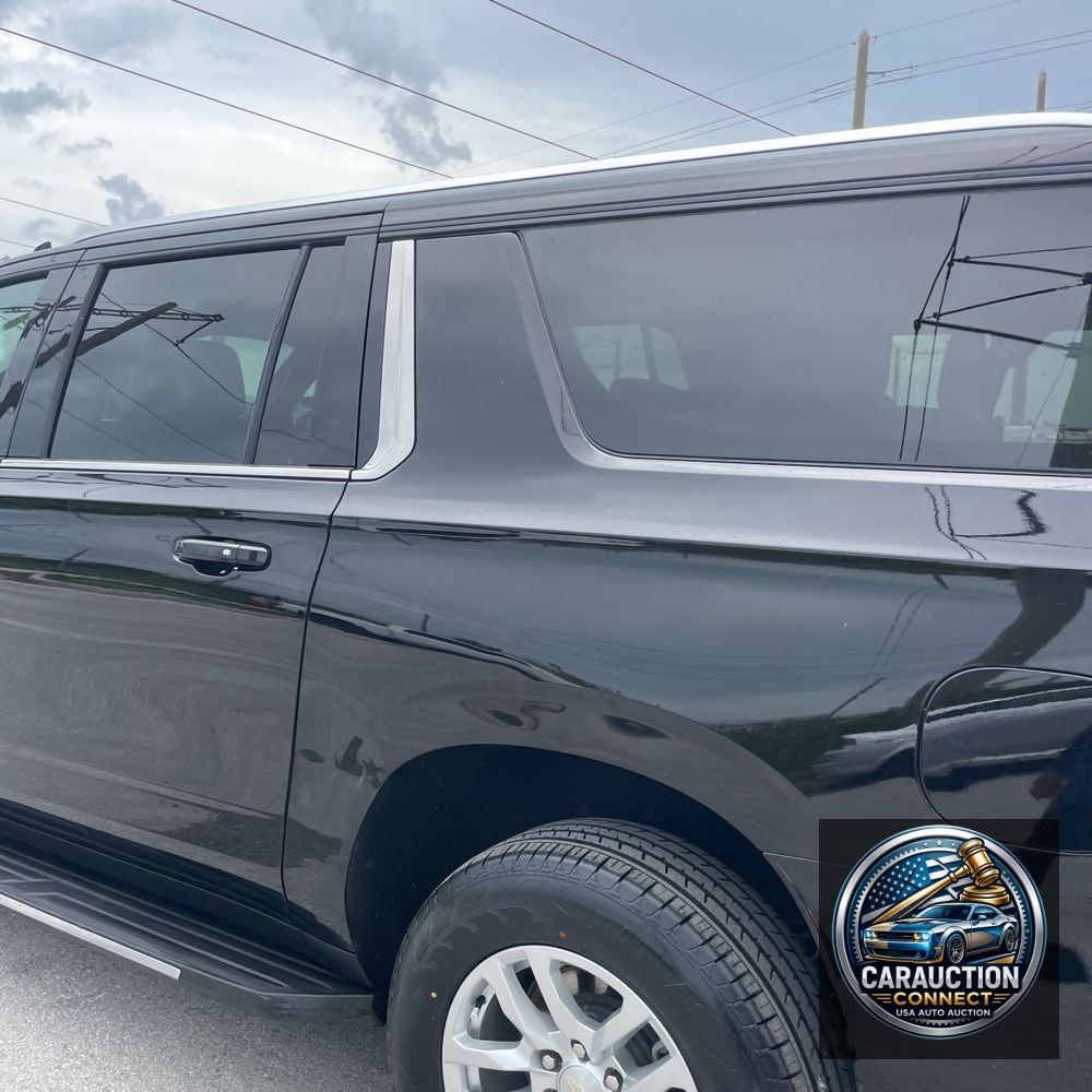 2022 Chevrolet Suburban LT