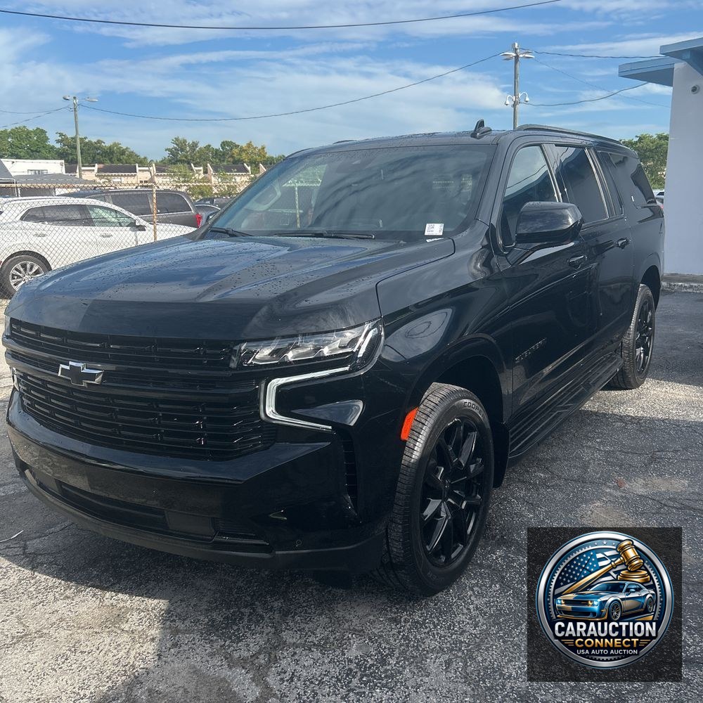 2023 Chevrolet Suburban RST