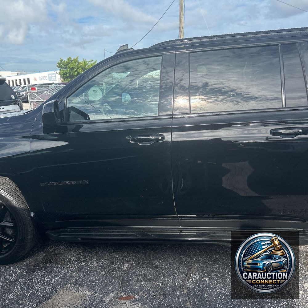 2023 Chevrolet Suburban RST