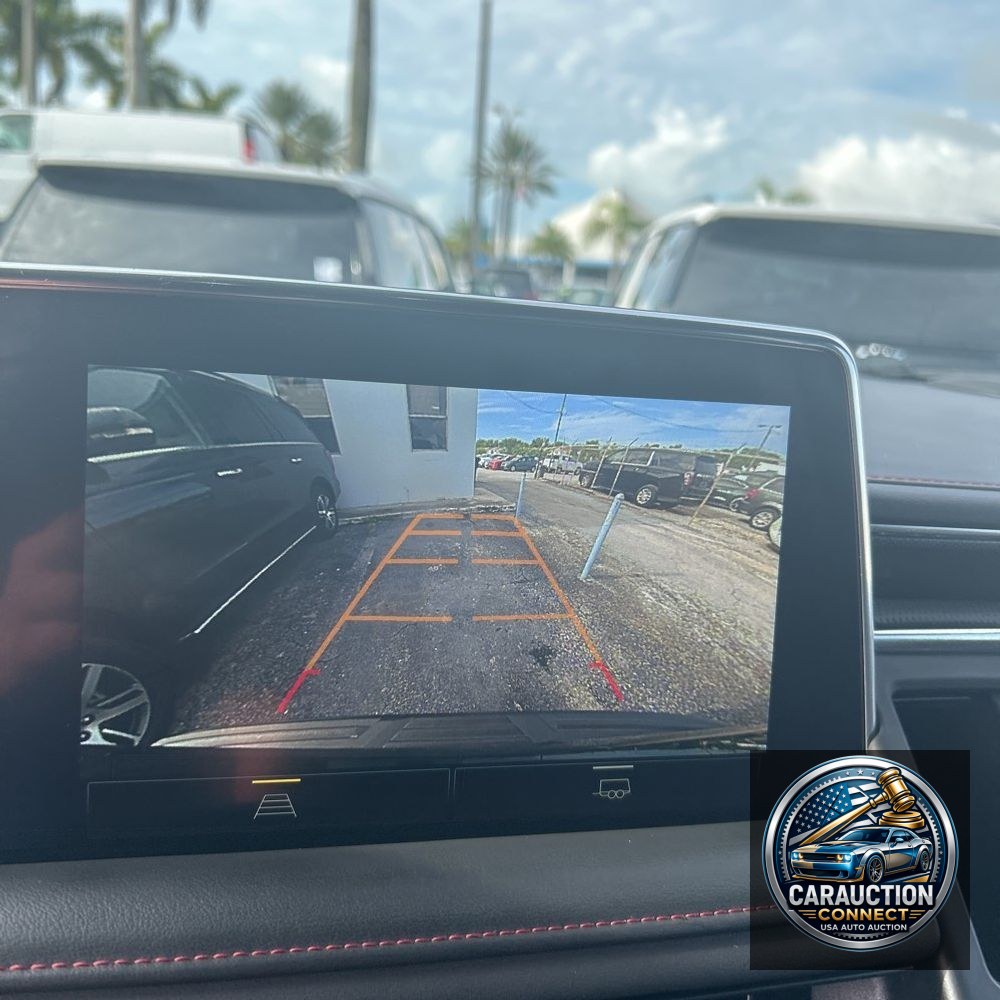 2023 Chevrolet Suburban RST