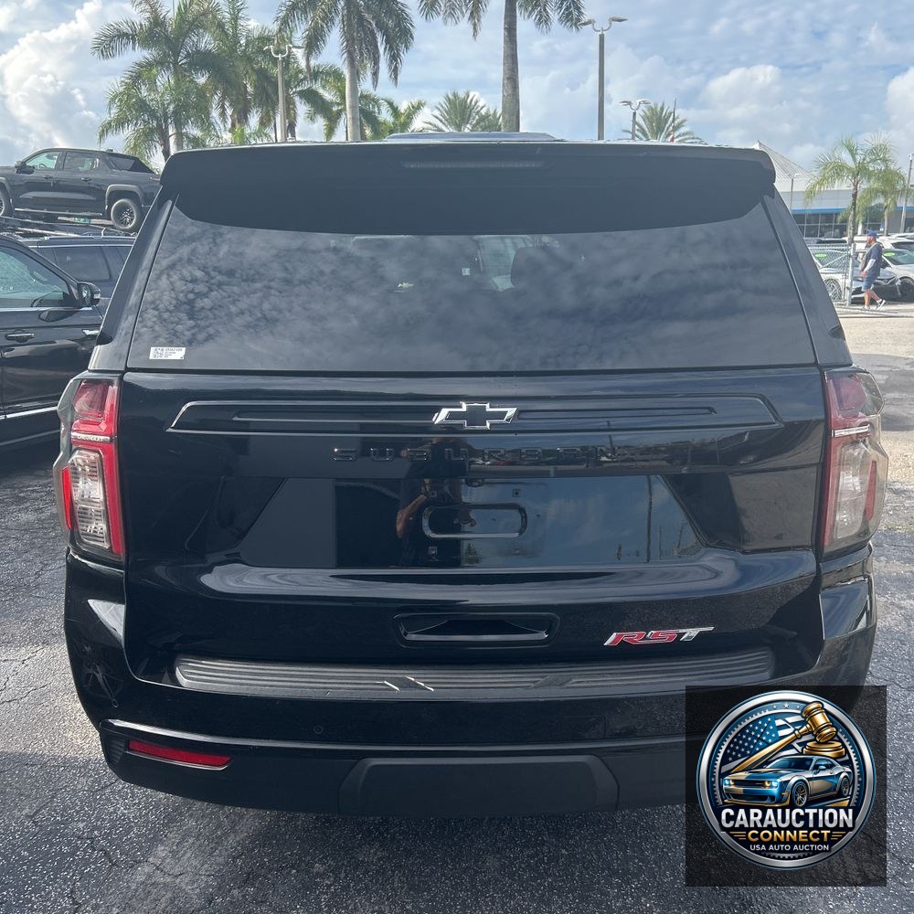 2023 Chevrolet Suburban RST