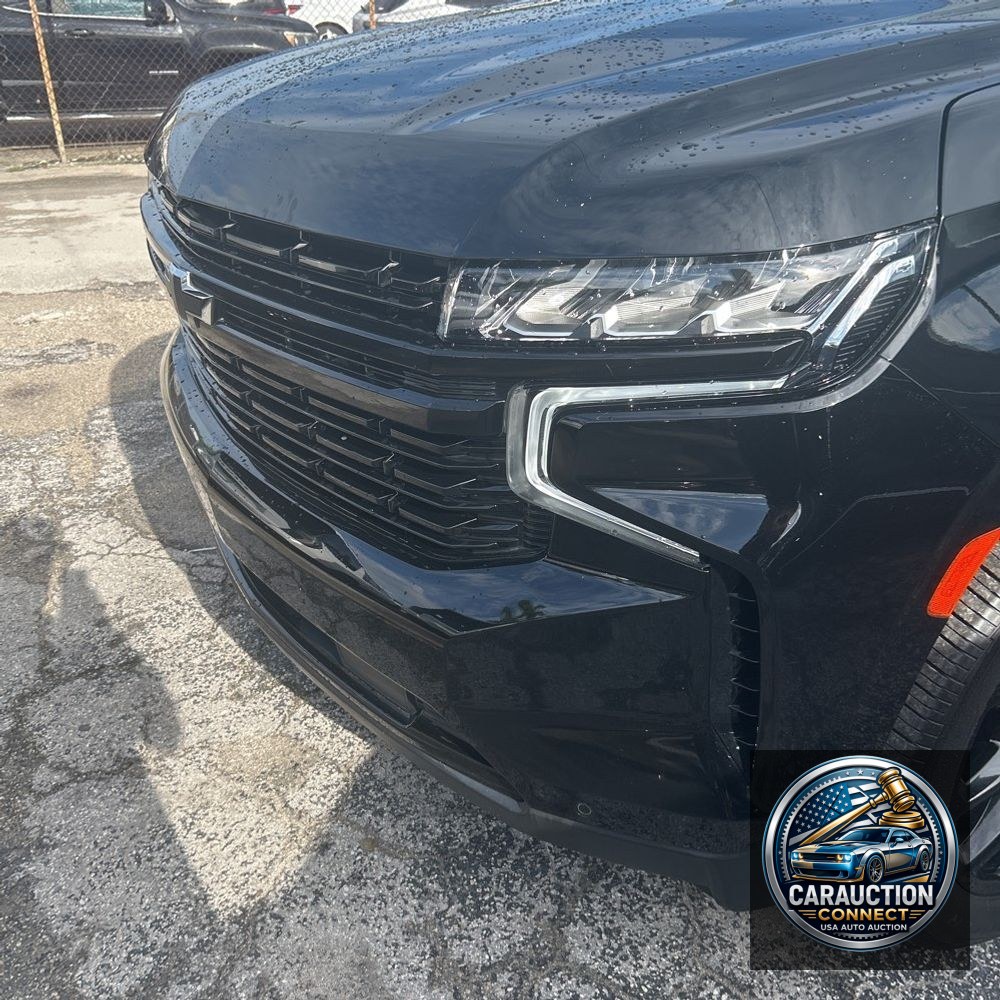 2023 Chevrolet Suburban RST