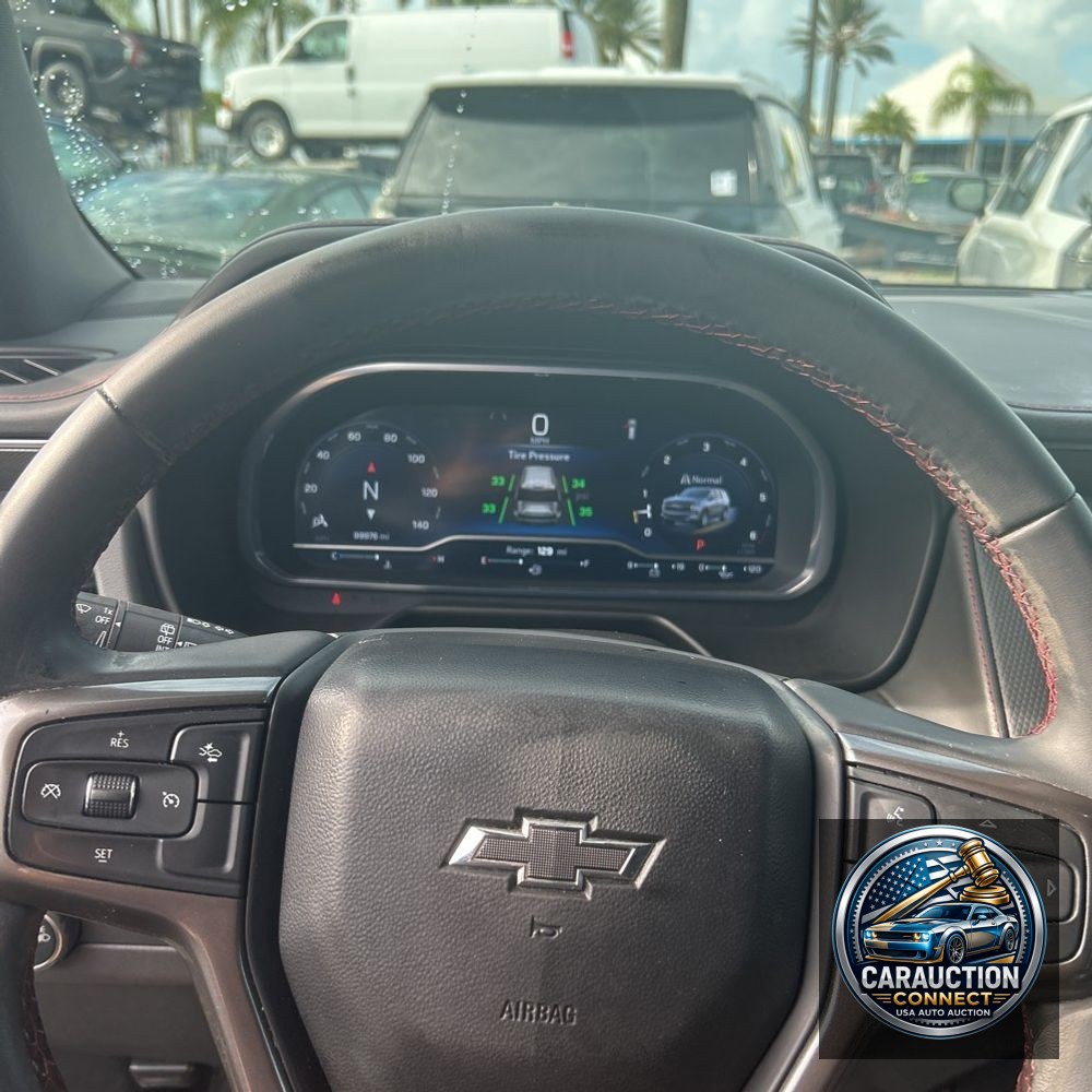 2023 Chevrolet Suburban RST