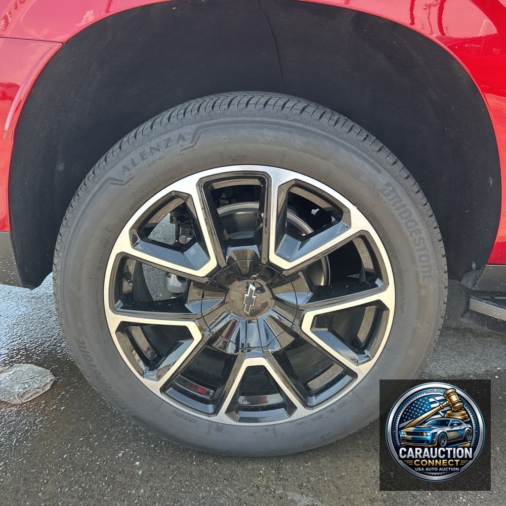 2024 Chevrolet Suburban RST