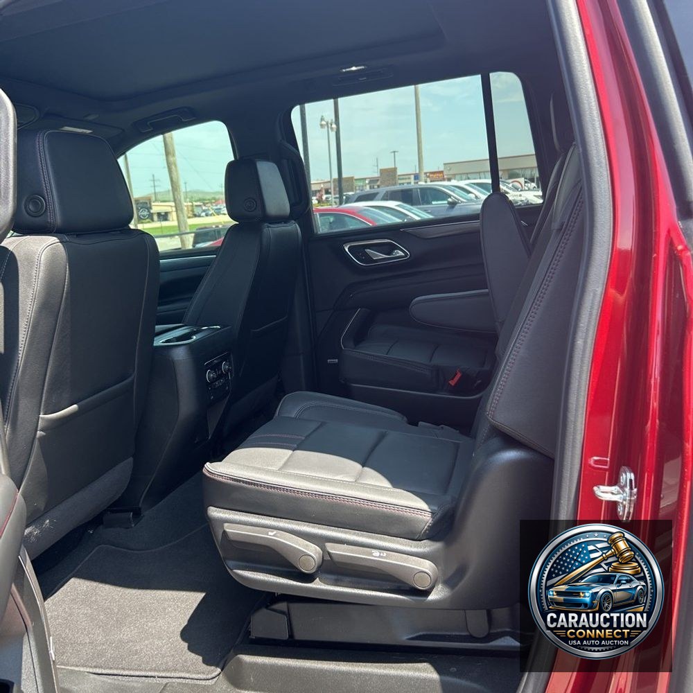 2024 Chevrolet Suburban RST