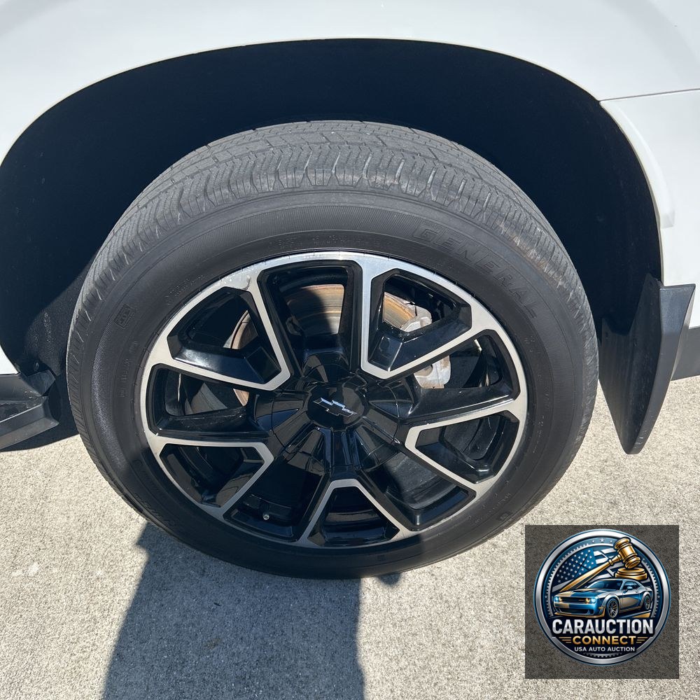 2022 Chevrolet Suburban RST