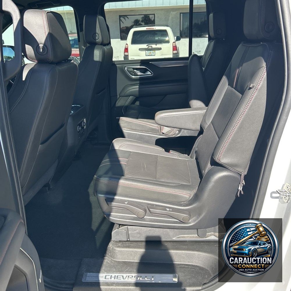 2022 Chevrolet Suburban RST