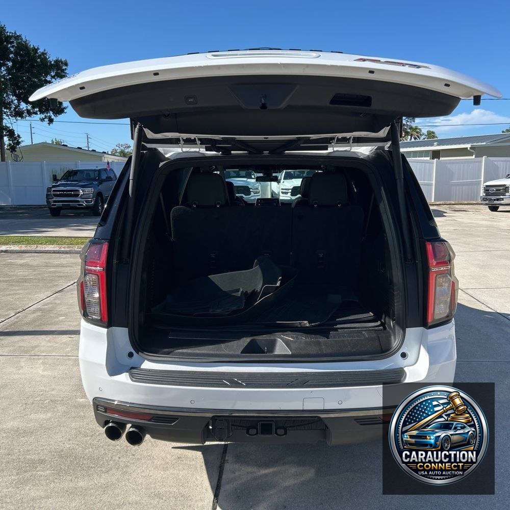 2022 Chevrolet Suburban RST