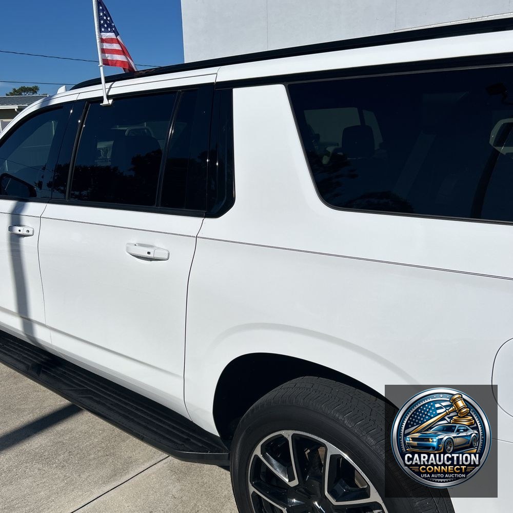 2022 Chevrolet Suburban RST