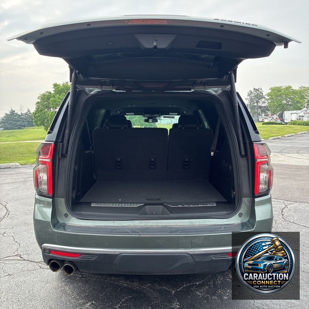 2023 Chevrolet Suburban Premier