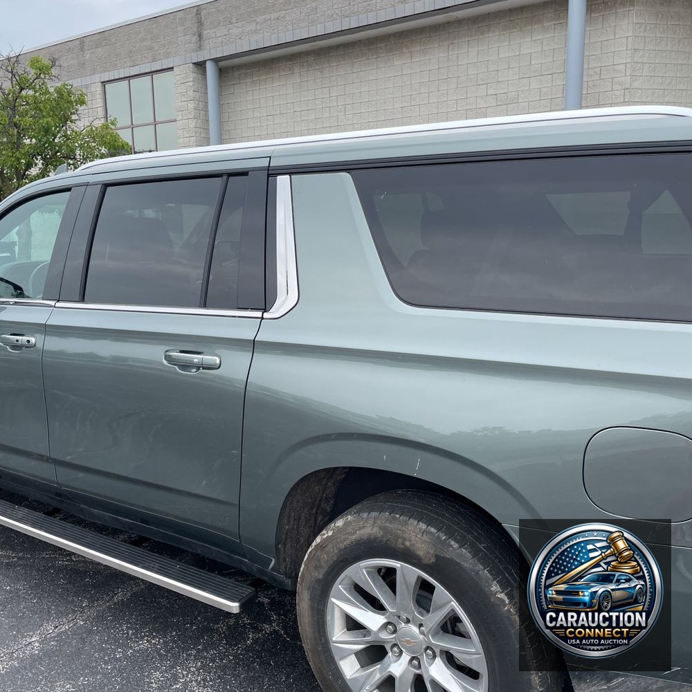 2023 Chevrolet Suburban Premier