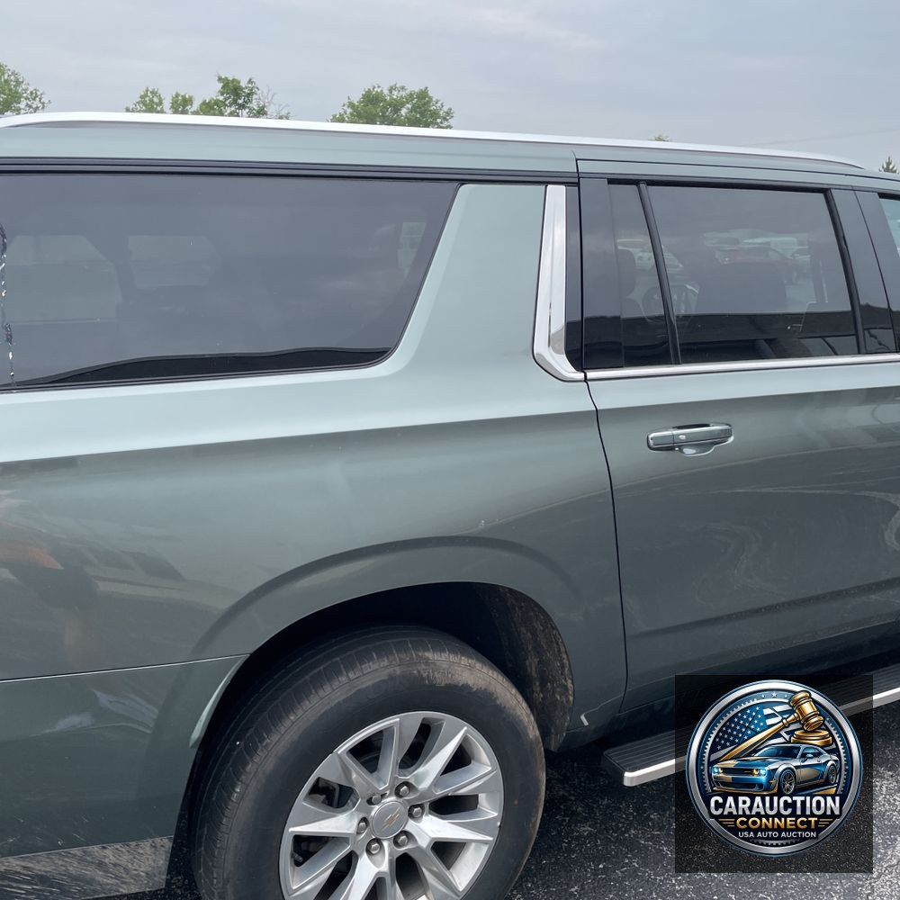 2023 Chevrolet Suburban Premier
