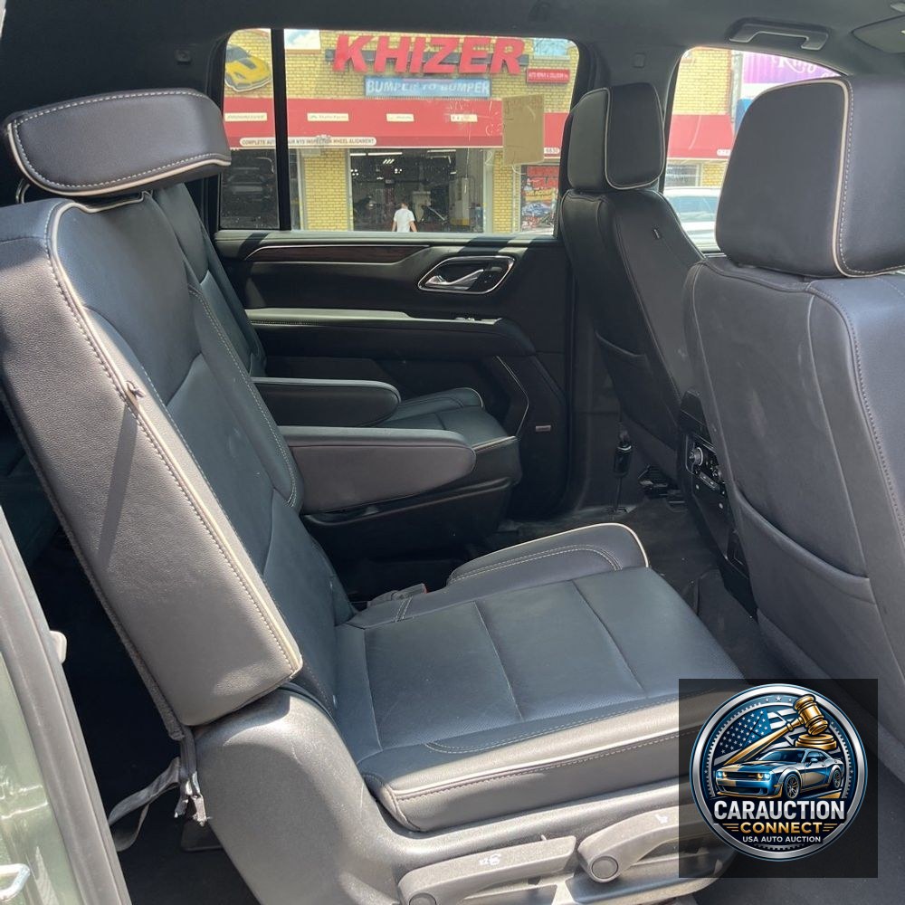 2023 Chevrolet Suburban Premier