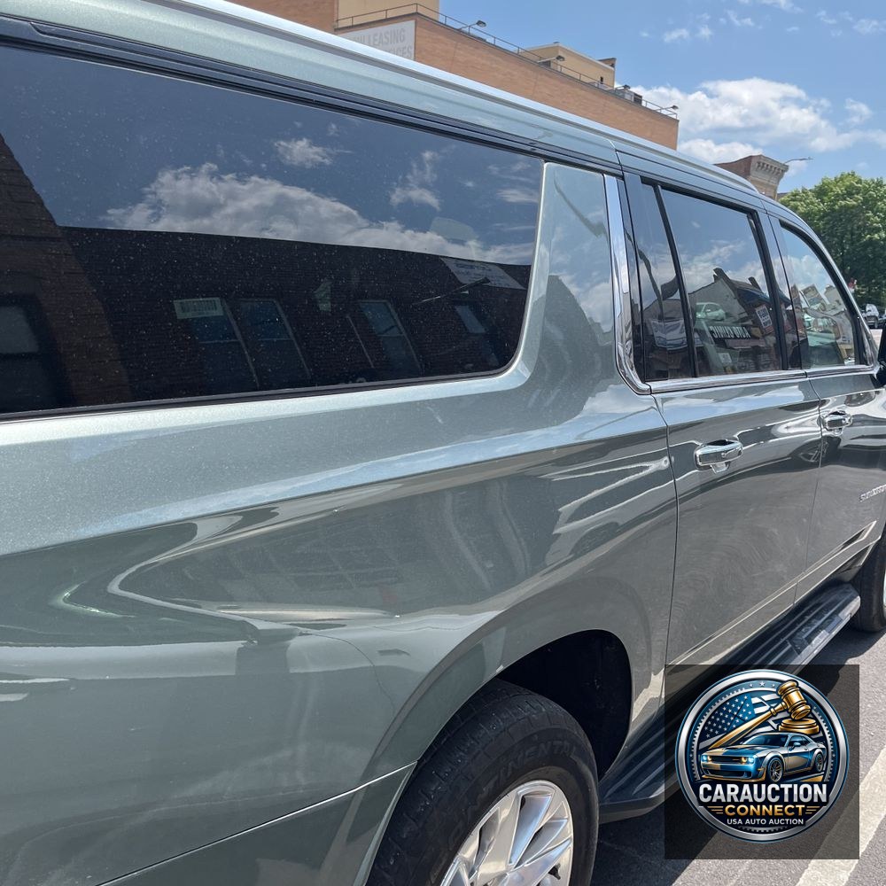 2023 Chevrolet Suburban Premier