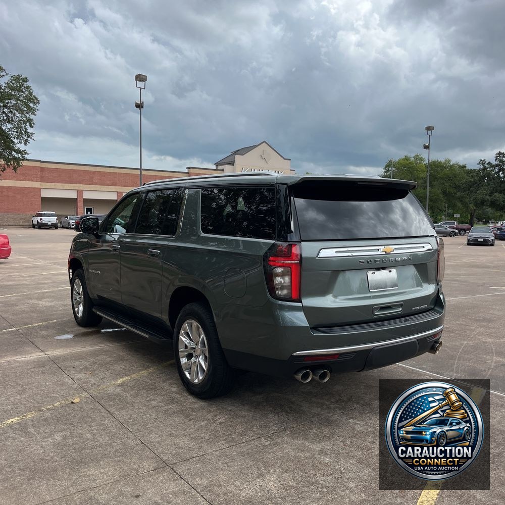 2023 Chevrolet Suburban Premier