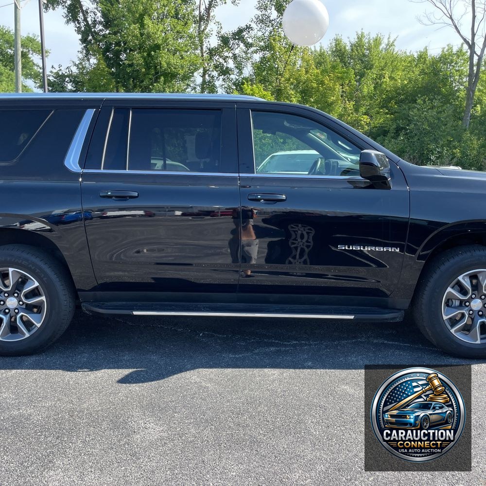 2023 Chevrolet Suburban LS