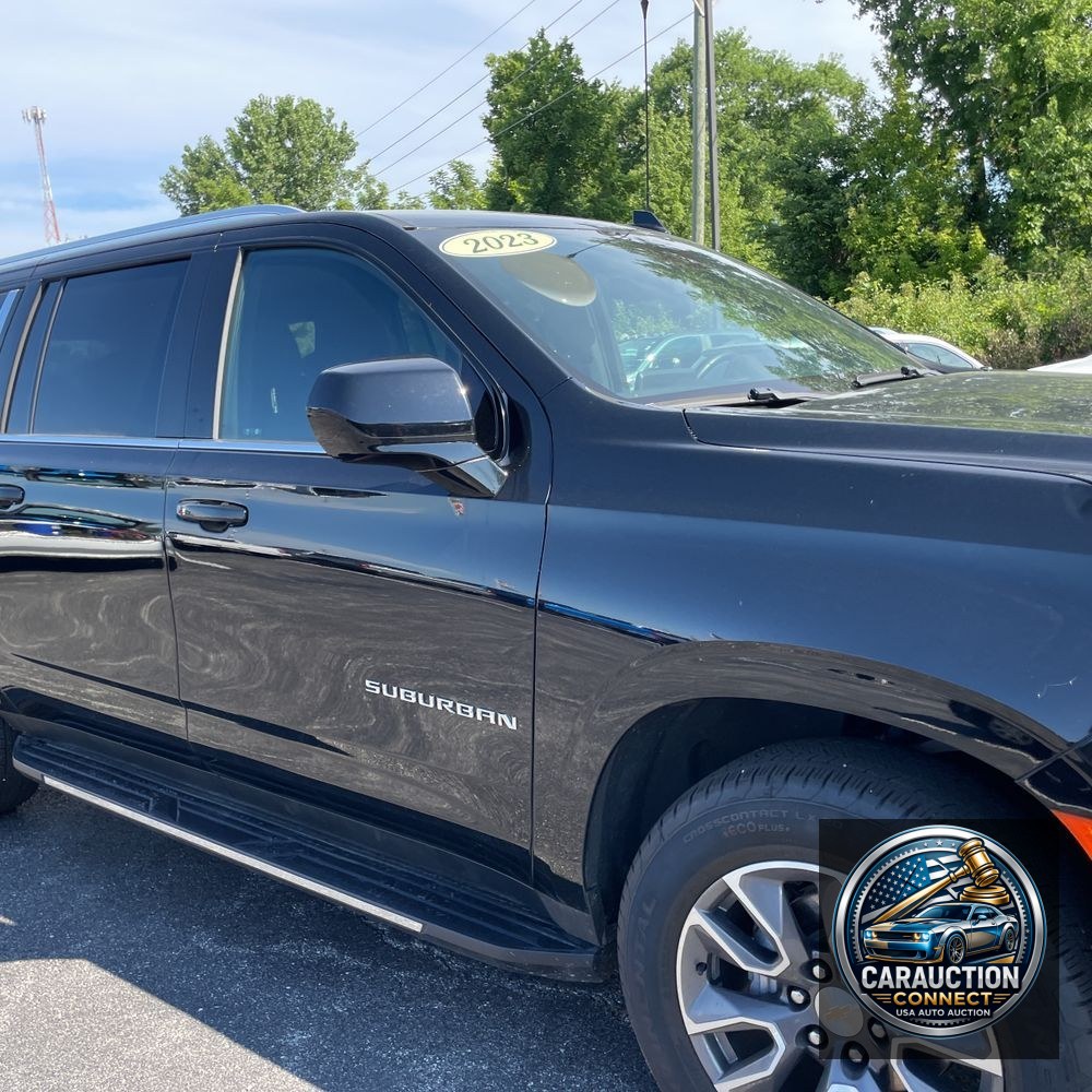 2023 Chevrolet Suburban LS