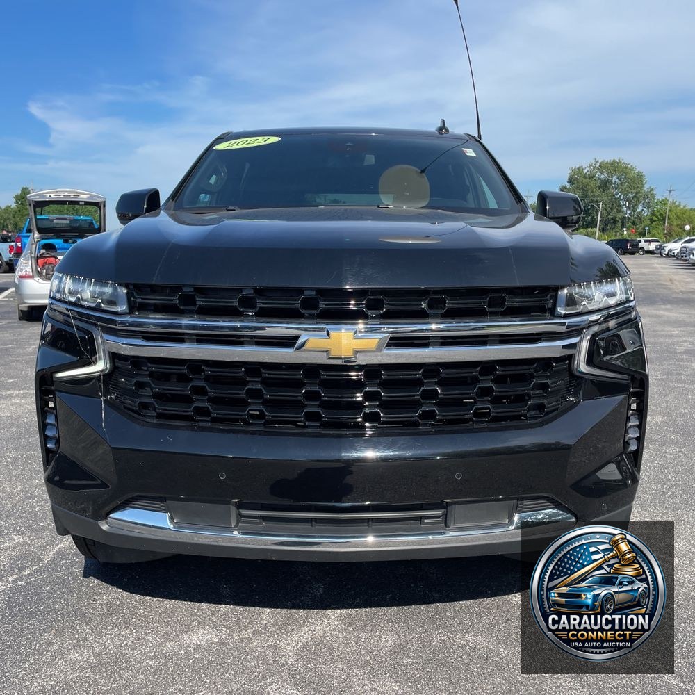 2023 Chevrolet Suburban LS